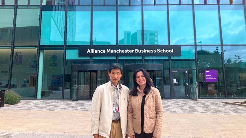 Académica MBA USACH realiza colaboración con director del Centro de Investigación y Ciencias Cognitivas y de Decisiones en Manchester-UK